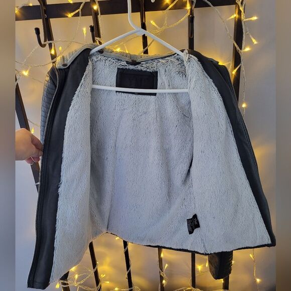 YMI Women's S Faux Leather Jacket With Faux Fur Lining and Removable Knit Hood - Picture 3 of 11